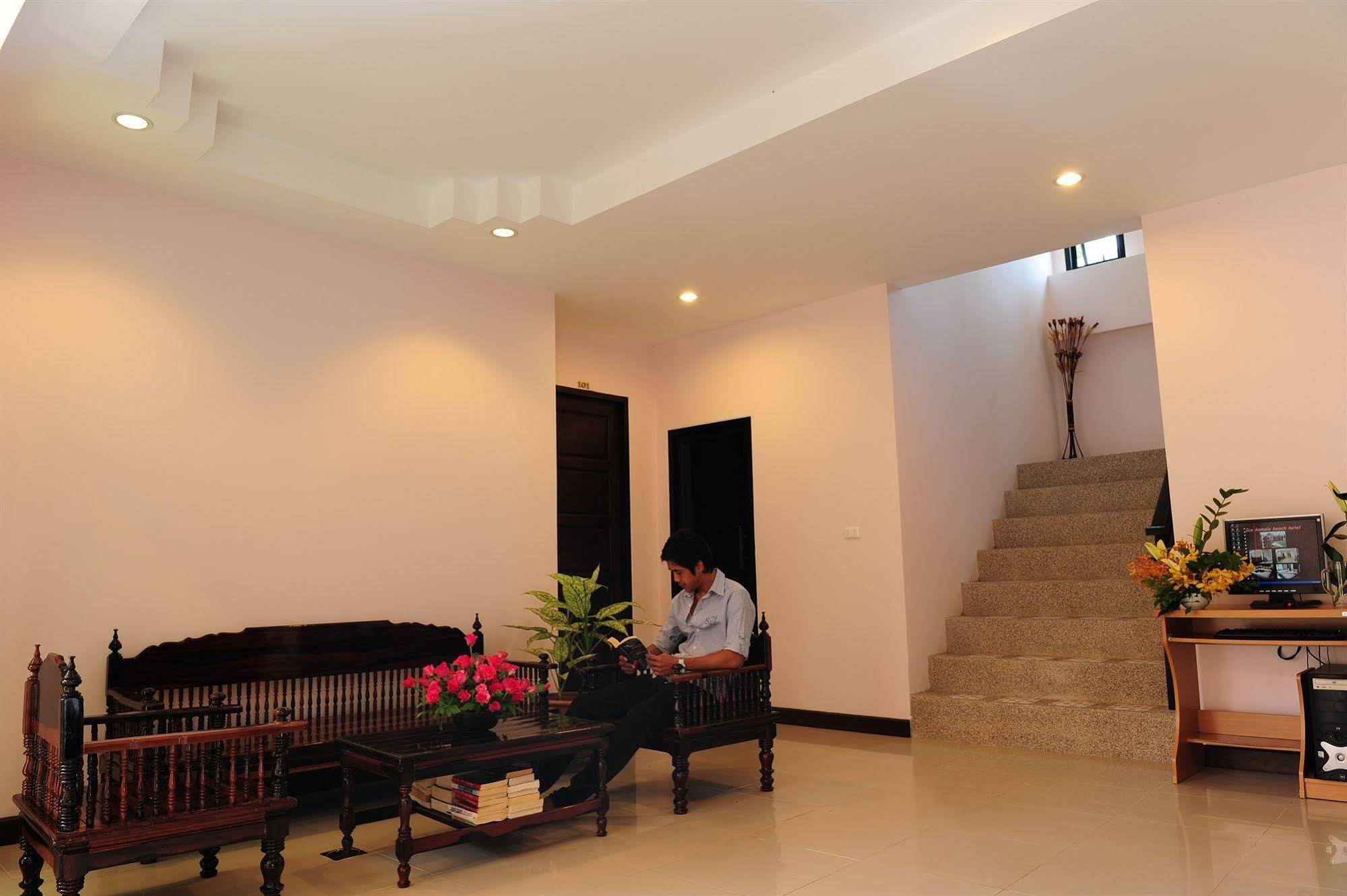 Ice Kamala Beach Hotel Bagian luar foto
